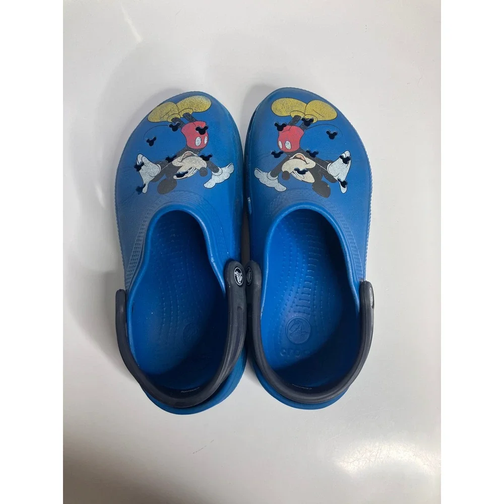 CROCS classic clogs